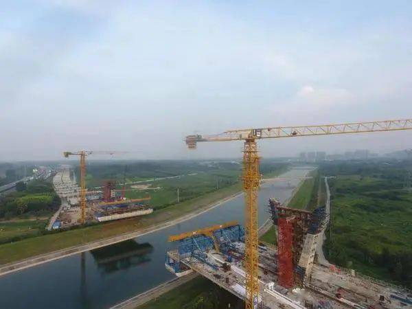 郑州宝能项目最新动态及小巷中的惊喜特色小店揭秘