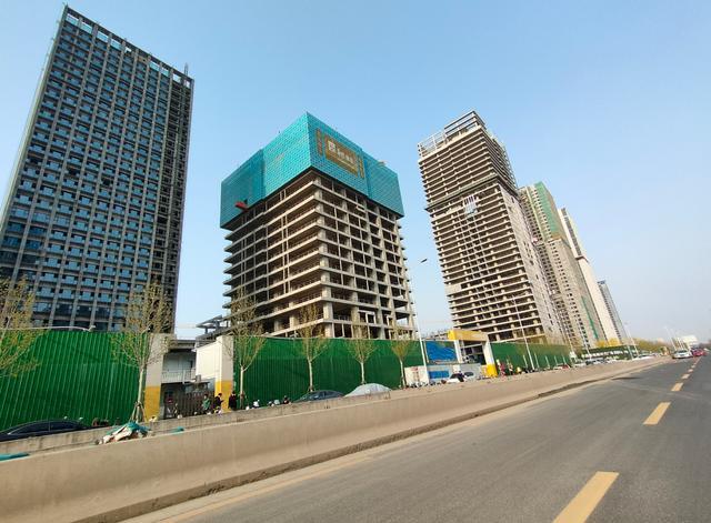 郑州宝能项目最新动态及小巷中的惊喜特色小店揭秘