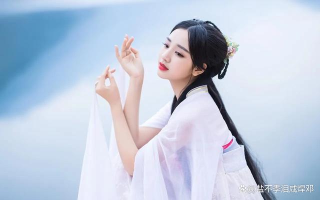 秦时景顾清清,蜕变之旅,自信成就感的旅程最新章节