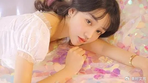 日常琐事中的温情与陪伴，顾棠贺植最新章节列表汇总