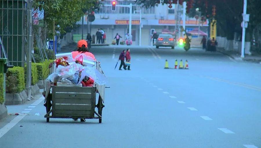 连平县城,高科技产品引领未来,点亮新生活