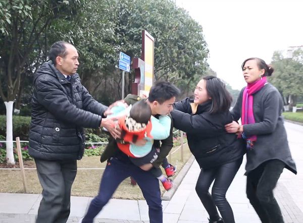 人贩子二毛，最新章节与日常趣事的温馨之旅