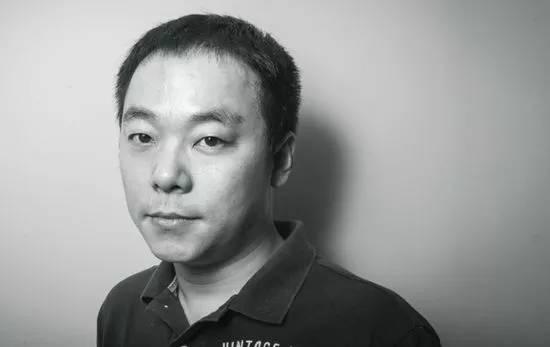 下载暴风影音最新版，家的温馨与友情的共鸣体验