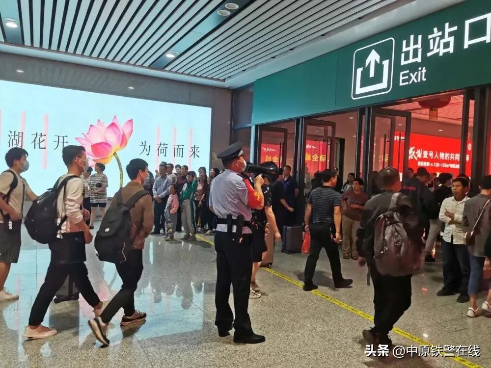 周口高铁东站最新进展，探析进展、影响与各方观点